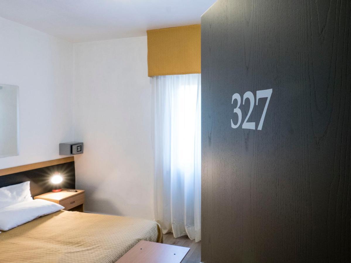 נאגו Hotel Doria מראה חיצוני תמונה