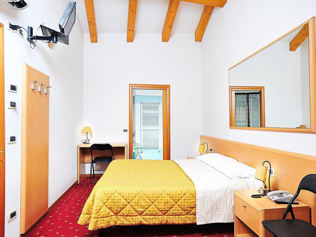 נאגו Hotel Doria מראה חיצוני תמונה